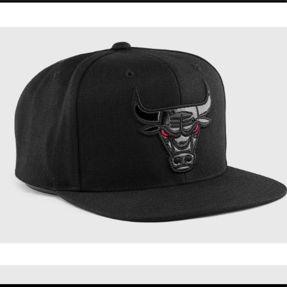 NWT Mitchell & Ness Chicago Bulls 72-10 Snapback